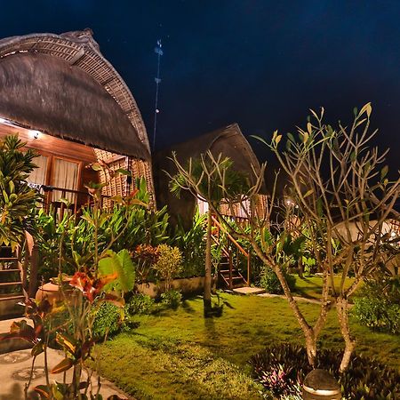 Sunset Coin Lembongan Hotell Nusa Lembongan Exteriör bild